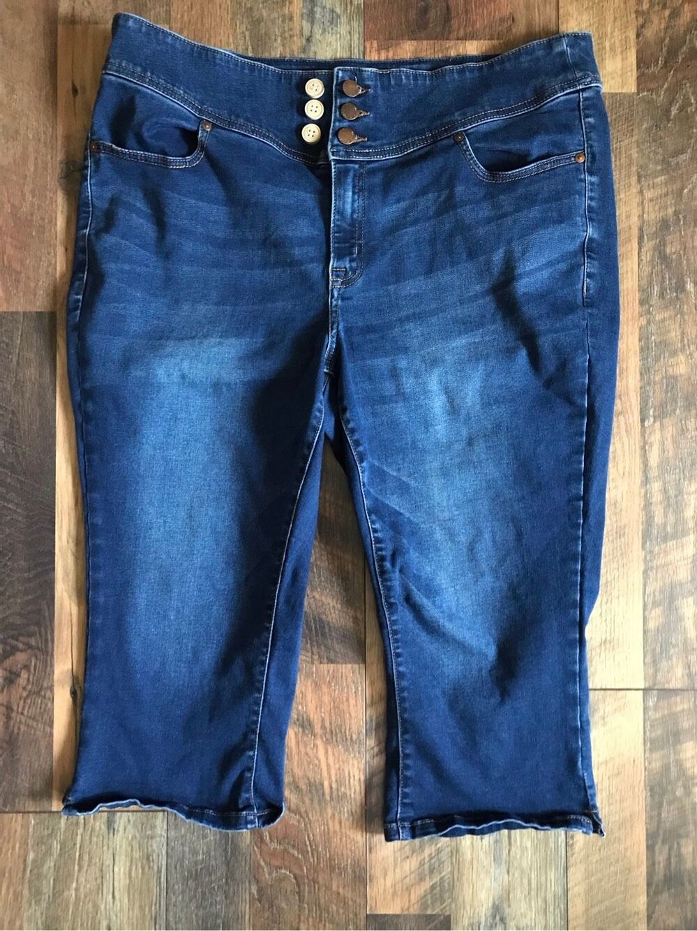 Lane Bryant Capri jeans cropped Plus size 18 cotton blend high rise